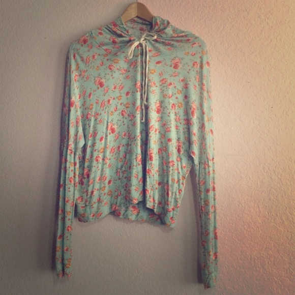 Long sleeve, thin sweater