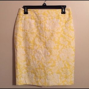 *SOLD* Size 2 Ann Taylor Yellow Pencil Skirt