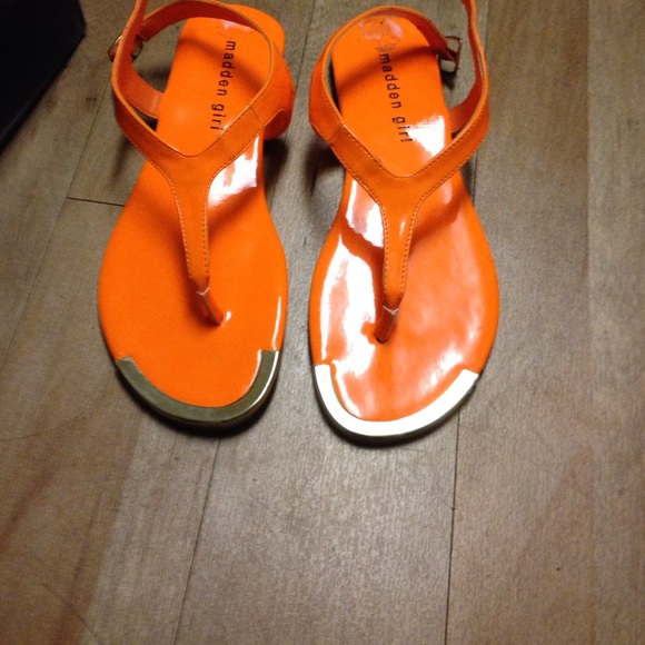 Sandal - Picture 3 of 4