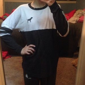 Vs pink crew neck