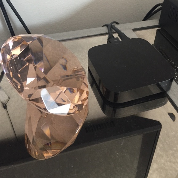 Pink Diamond - Picture 2 of 2