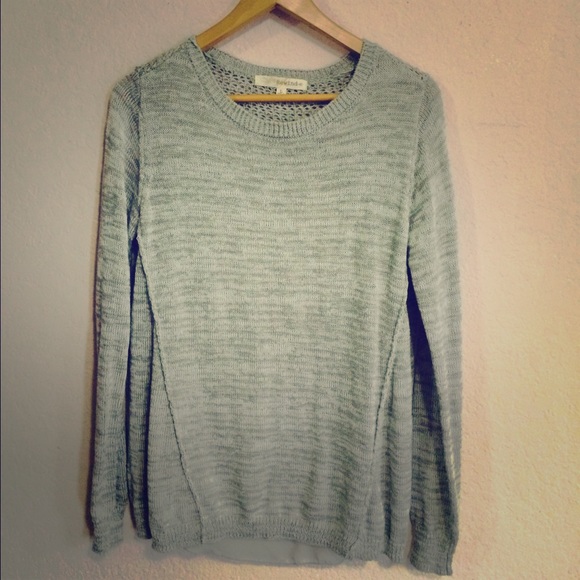 Long sleeve sweater/top