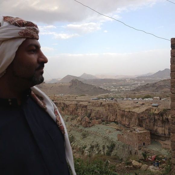 Meet your Posher, عصام