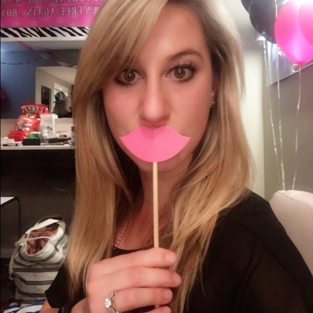 Meet your Posher, Stephanie