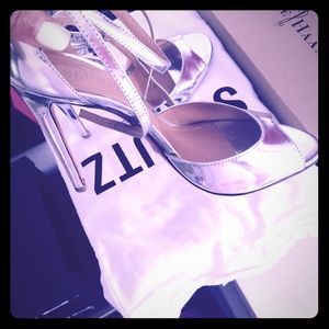Schutz Sandal