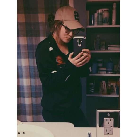 Meet your Posher, Sierra