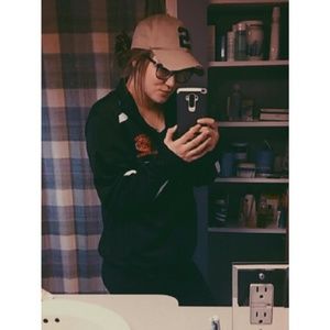 Meet your Posher, Sierra