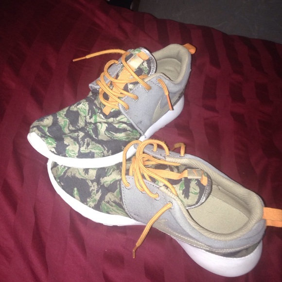 camouflage roshes