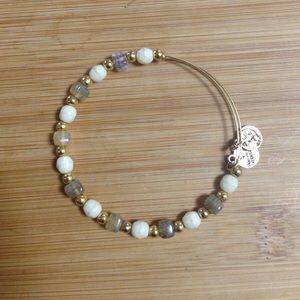 Vintage Beaded Gold Alex And Ani Bracelet