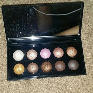elf eyeshadow pallette