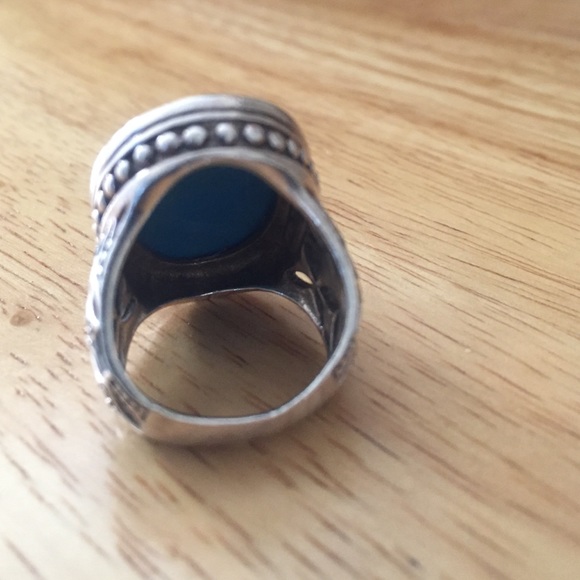 Ring - Picture 3 of 4
