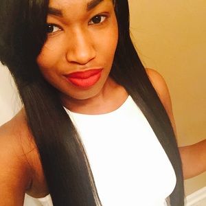 Meet your Posher, Adriene