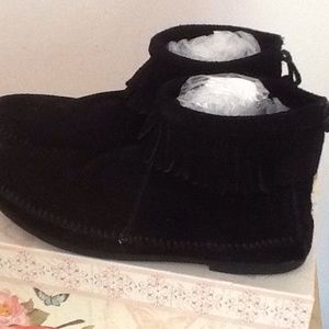 Black suede Minnetonka mocassins. BRAND NEW!