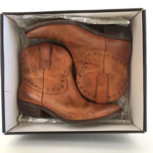 Miss Sixty Woman's Laura Boots (Tan)
