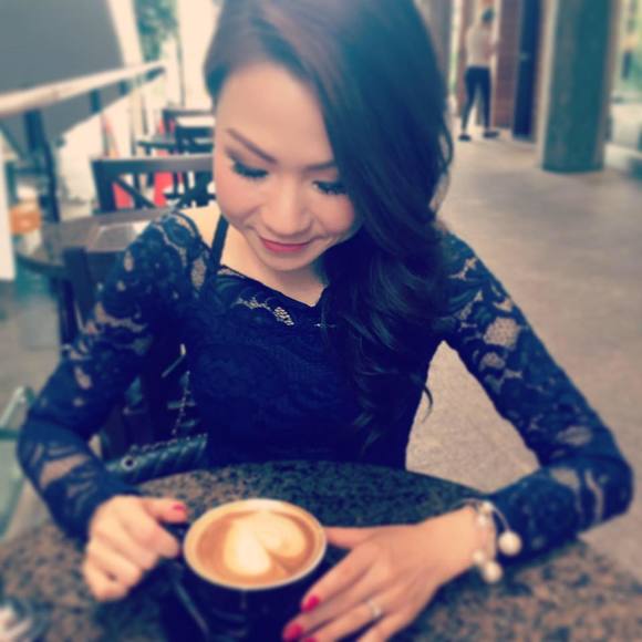 Meet your Posher, Nicole