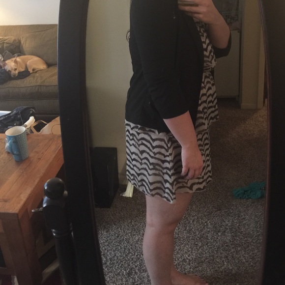 Chevron striped sleeveless dress - Picture 2 of 4