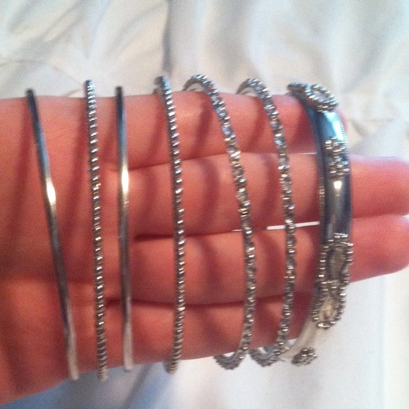 3 sets of bracelets - Picture 4 of 4