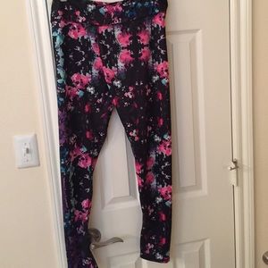 Fablerics by Kate Hudson workout pants