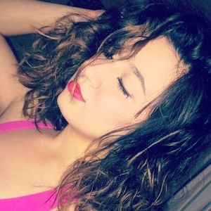 Meet your Posher, Lillian