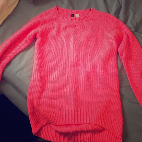 Oversized pink sweater