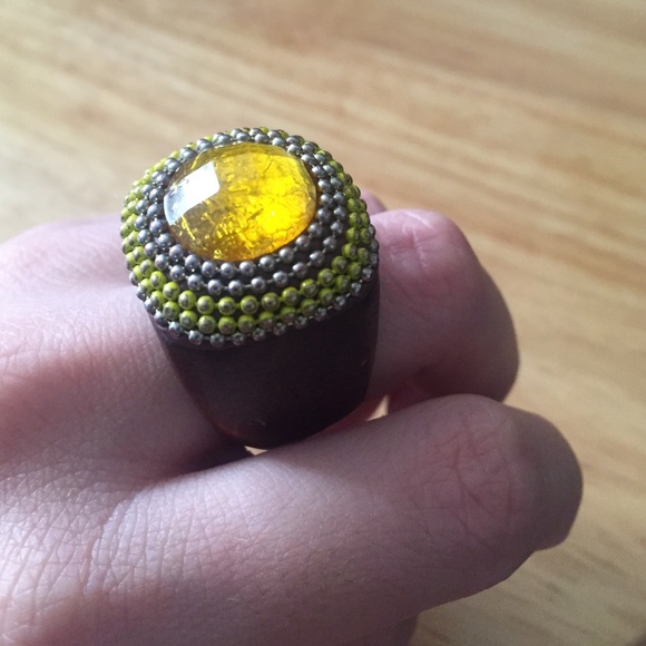 Ring - Picture 3 of 4
