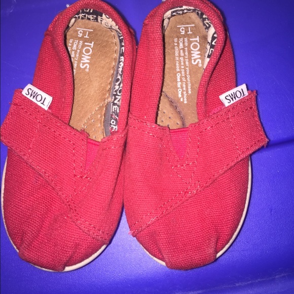 Toms