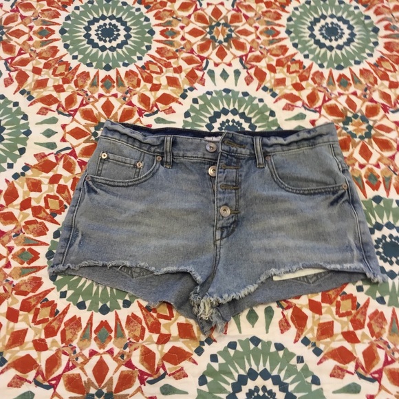 Free people Carrie wash cutofffs