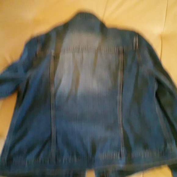 Denim jacket - Picture 3 of 3