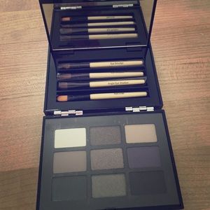 Brand New Bobbi Brown Makeup Palette