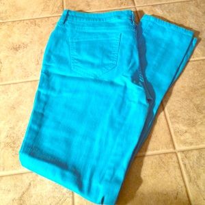 Juniors turquoise skinny jeans