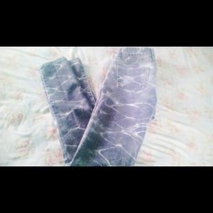 Gray Water Simulated Jeans