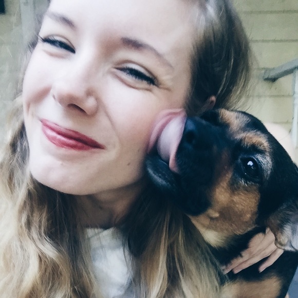 Meet your Posher, Lexie - Picture 4 of 6