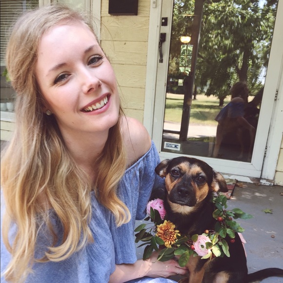 Meet your Posher, Lexie - Picture 5 of 6