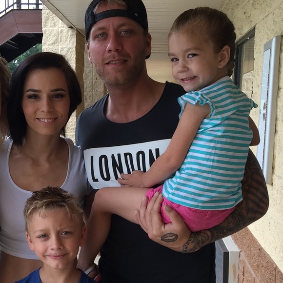 Meet the Posher, Nicole! - Picture 2 of 4