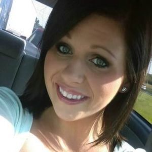 Meet your Posher, Courtney