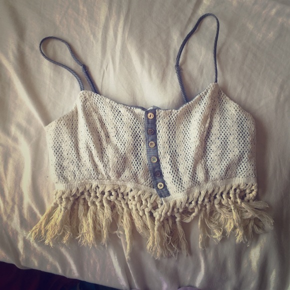Crop top size large