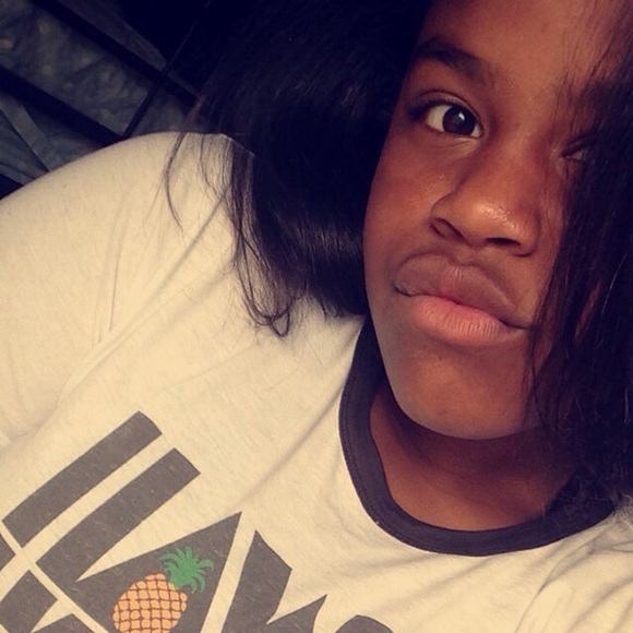 Meet your Posher, Maky