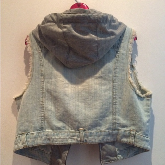 Hooded Vest (Hood is not removable) - Picture 2 of 2