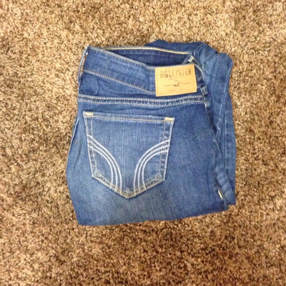 'Hollister' skinny jeans. Size - 1R