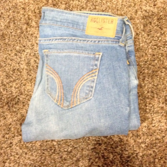 'Hollister' skinny jeans. Size - 1R