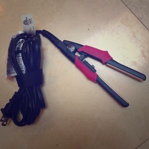 Chi air mini straightener