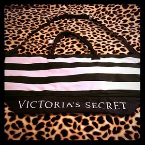 VS Getaway Bag