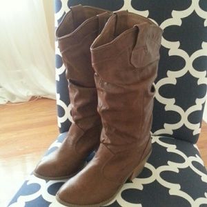 Slouchy Mid-Calf Boots