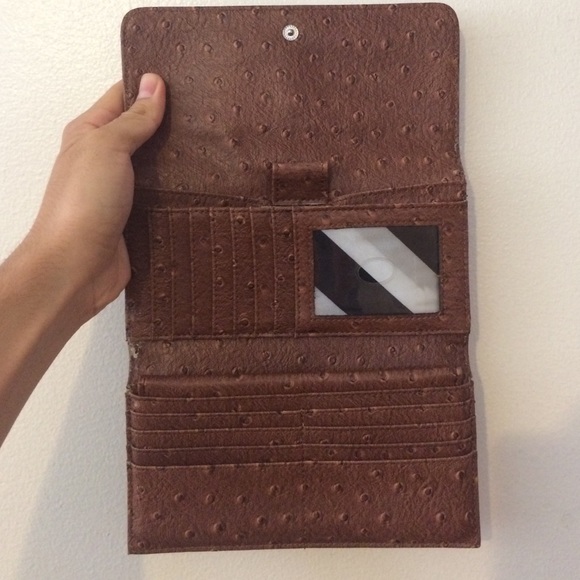 Brown Leather GUESS wallet - Picture 2 of 3