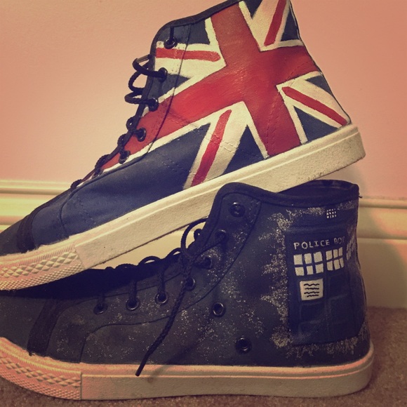 Doctor Who/UK British Converse Sneakers 🇬🇧
