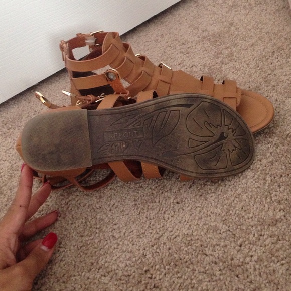 Sandals - Picture 3 of 4