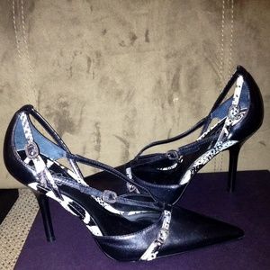 Carlos Santana black heels