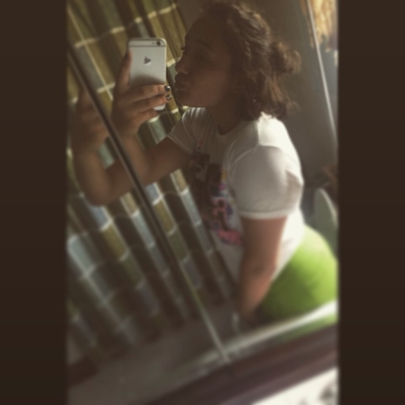 Meet your Posher, Maressa - Picture 1 of 1