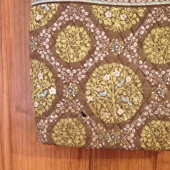 Vera Bradley Tote - Picture 3 of 4