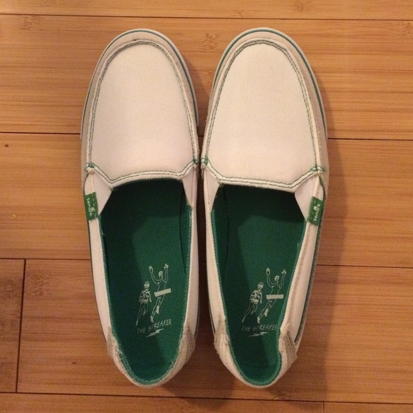 Sanuks